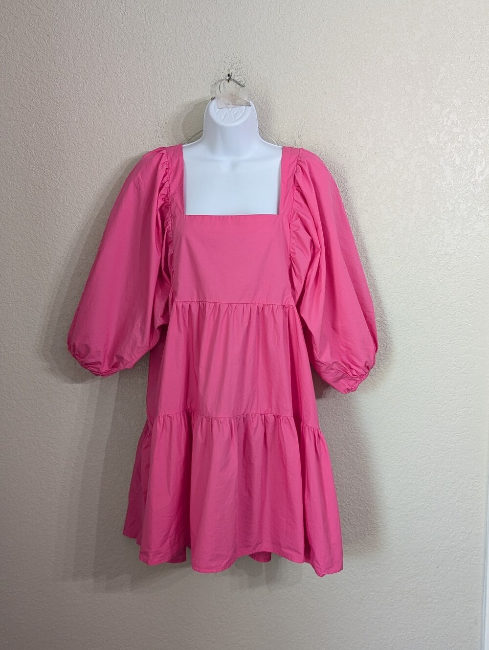 A New Day Bright Pink Oversized Tiered Mini Dress Size L Puff Sleeves Pockets